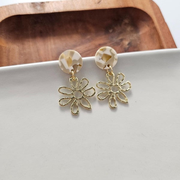 Lily Earrings - Daffodil