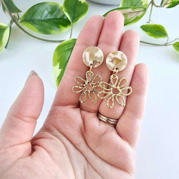 Lily Earrings - Daffodil